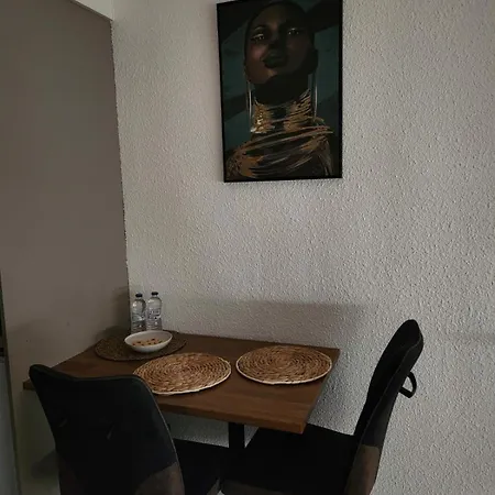Luxury With An African Vibe קאקרפו